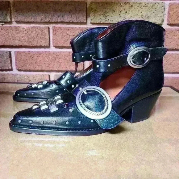 Coach Restored Cut Out Western Creeper Bootie size 5.5B color blk - Picture 2 of 16